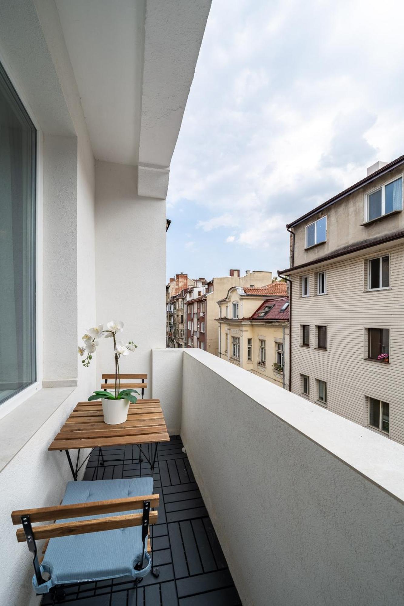 Bright & Sunny Stylish Apt With 2Bdr And 2Bth Σόφια Εξωτερικό φωτογραφία
